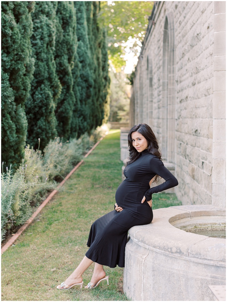 Greystone Mansion maternity photo