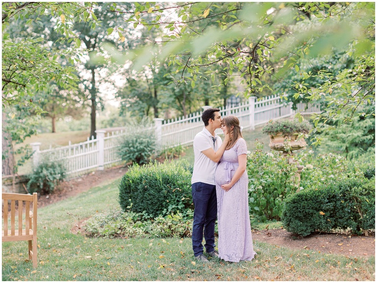 Oatlands Historic House & Gardens maternity photo