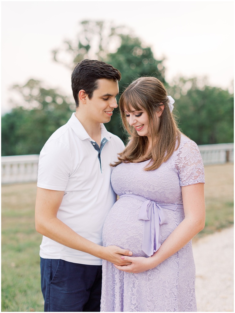 Oatlands Historic House & Gardens maternity photo